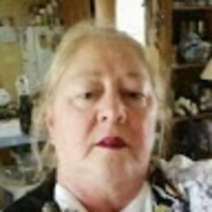 Meet your Posher, Cynthia